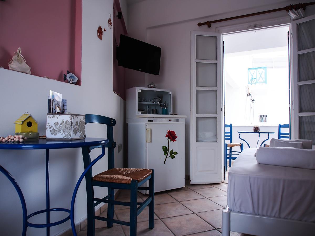 Manos Apartments Megas Gialos - Nites ภายนอก รูปภาพ