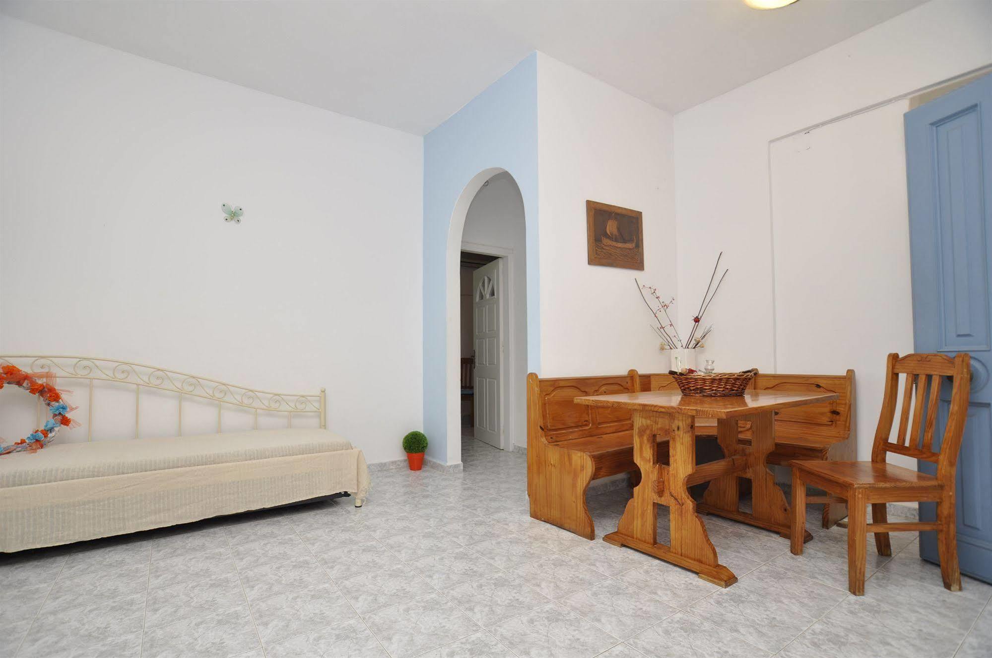 Manos Apartments Megas Gialos - Nites ภายนอก รูปภาพ