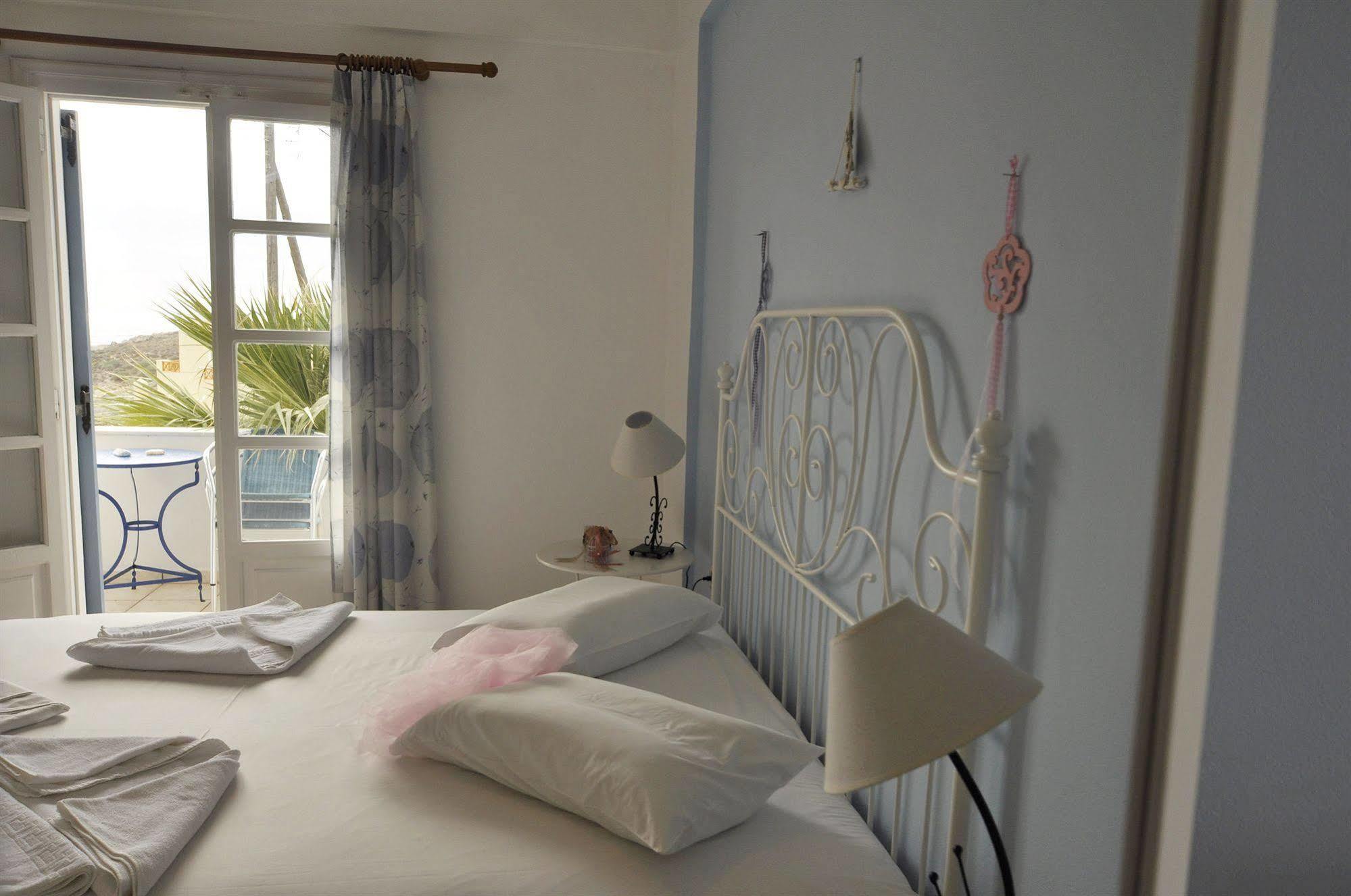 Manos Apartments Megas Gialos - Nites ภายนอก รูปภาพ